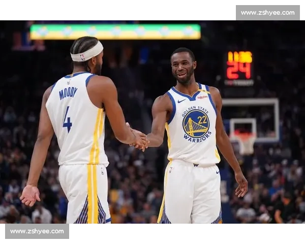 国王对决勇士巅峰之战西部格局或将迎来关键转折季后赛前夜决战